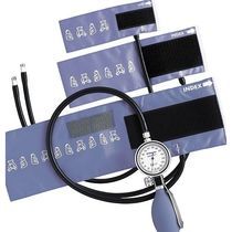 Hand-held pediatric aneroid sphygmomanometer