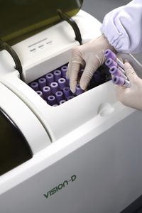 automatic ESR analyzer / human