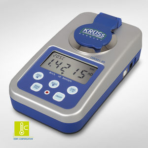 digital refractometer / laboratory / for the food industry / clinical