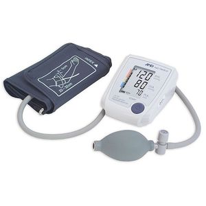 semi-automatic blood pressure monitor / arm / oscillometric