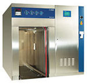 medical autoclave / floor-standing / with vacuum cycle / with dryer