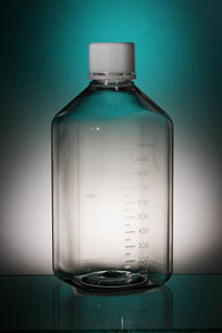 laboratory bottle / polyethylene / graduated