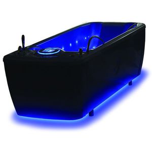hydromassage bathtub with chromotherapy lamps