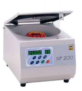 laboratory centrifuge / for urine sediment analysis / bench-top / compact