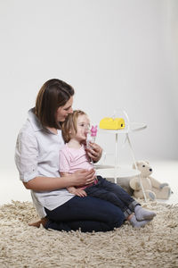 electro-pneumatic nebulizer / pediatric / with mask / with compressor