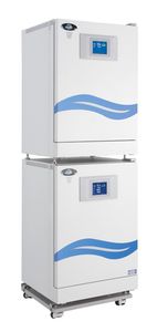 CO2 laboratory incubator / microbiological / floor-standing / mobile