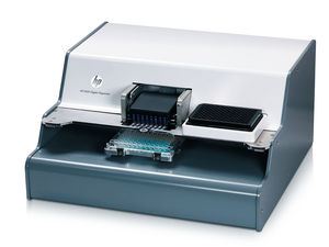 laboratory media dispenser