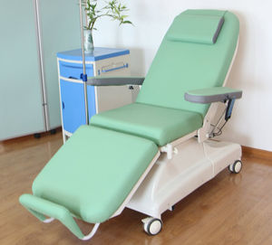 electric dialysis chair / 3-section / on casters / height-adjustable