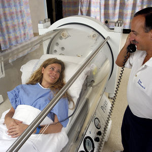 oxygen therapy hyperbaric chamber / fixed / monoplace
