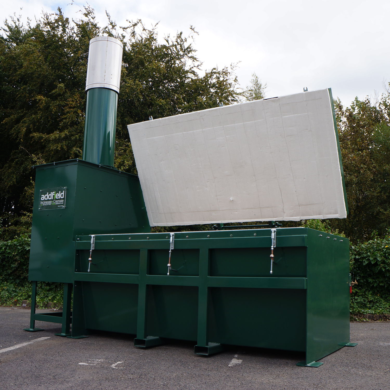 Large animal incinerator / for animal waste / floorstanding TB