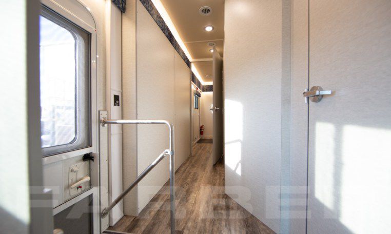laboratory mobile health vehicle 16762 farber specialty vehicles truck bus