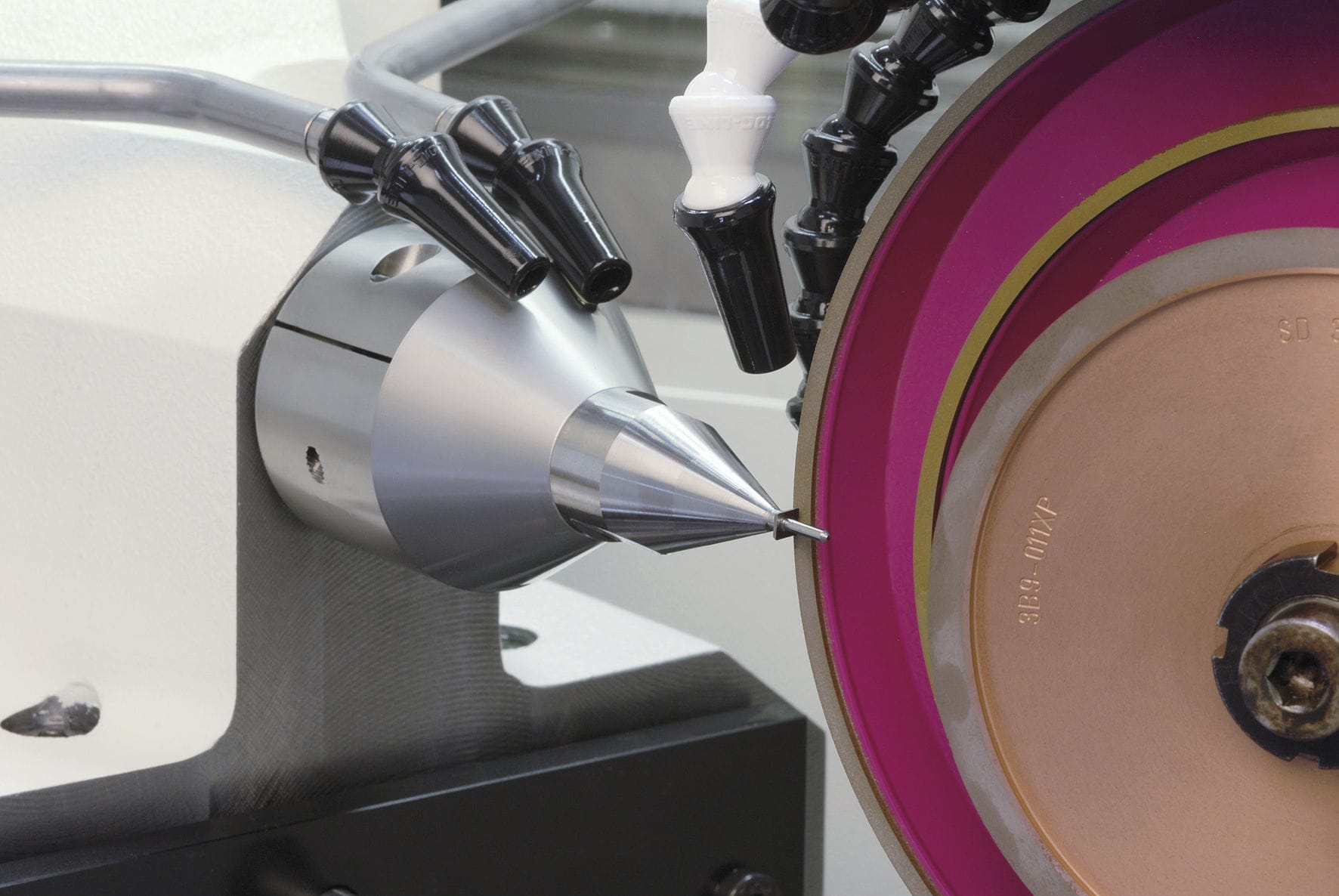 6axis grinding machine GrindSmart®629XS Rollomatic Sa