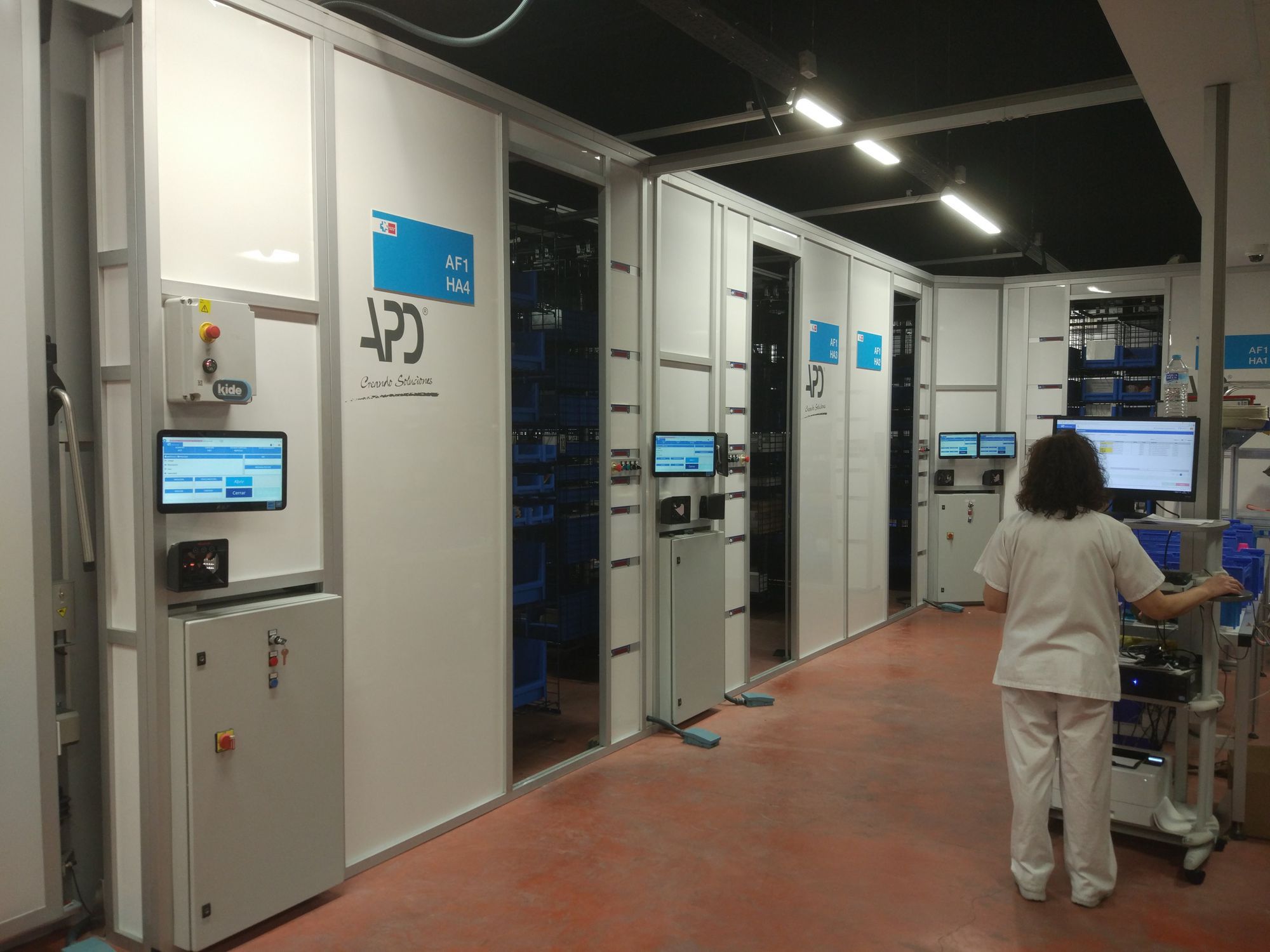 Medicine management and storage system APD, S.A. RFID / logistics