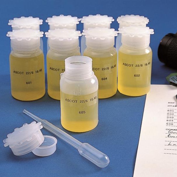 Laboratory bottle 4 series Kartell S.p.A. polyethylene / graduated