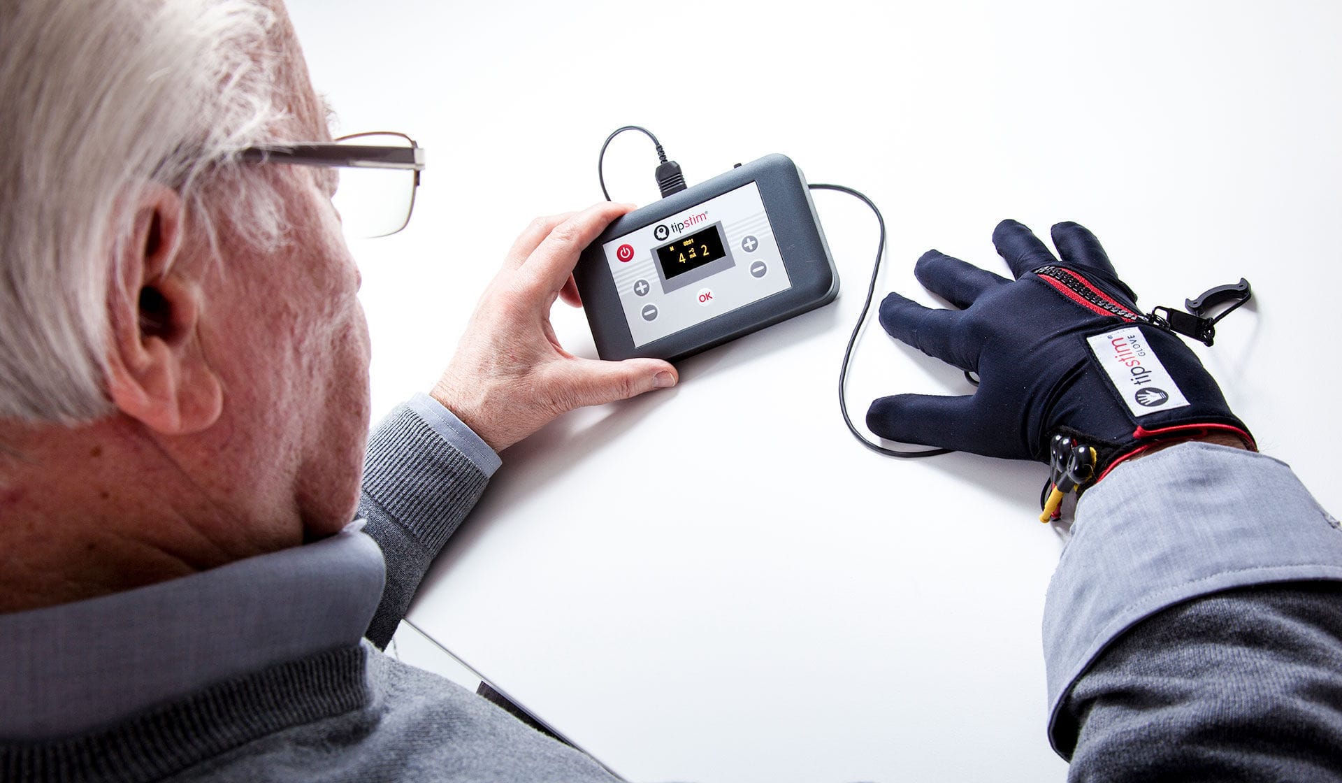 Hand rehabilitation system / computerassisted tipstim® BOSANA Medizintechnik