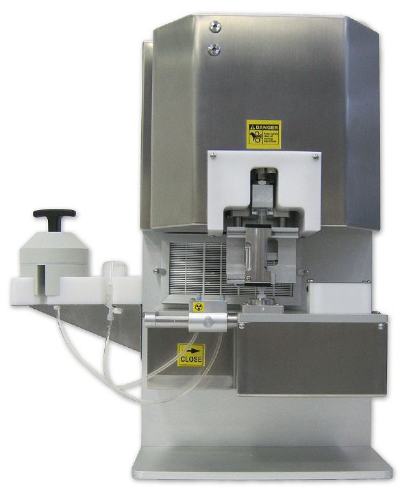 Radiopharmacy automated dispensing system Syr Pharma Tema Sinergie compact / robotic