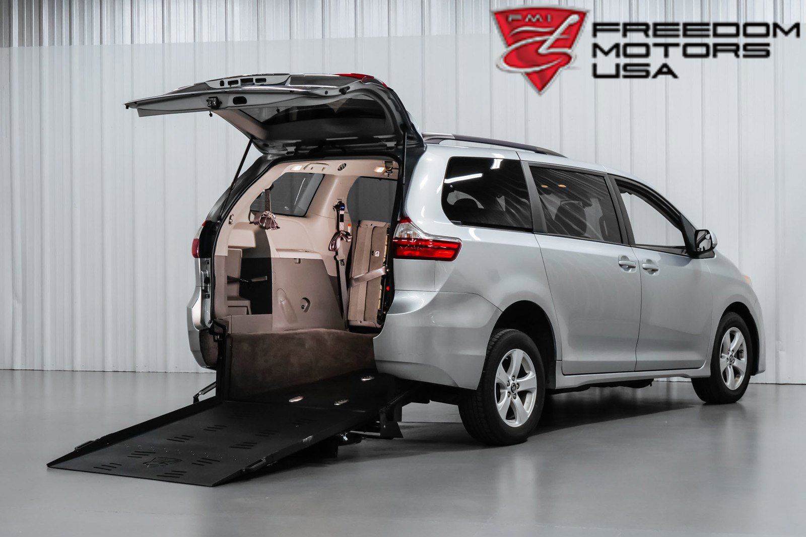 Minivan Wheelchair Accessible Vehicle 28621 Freedom Motors USA 