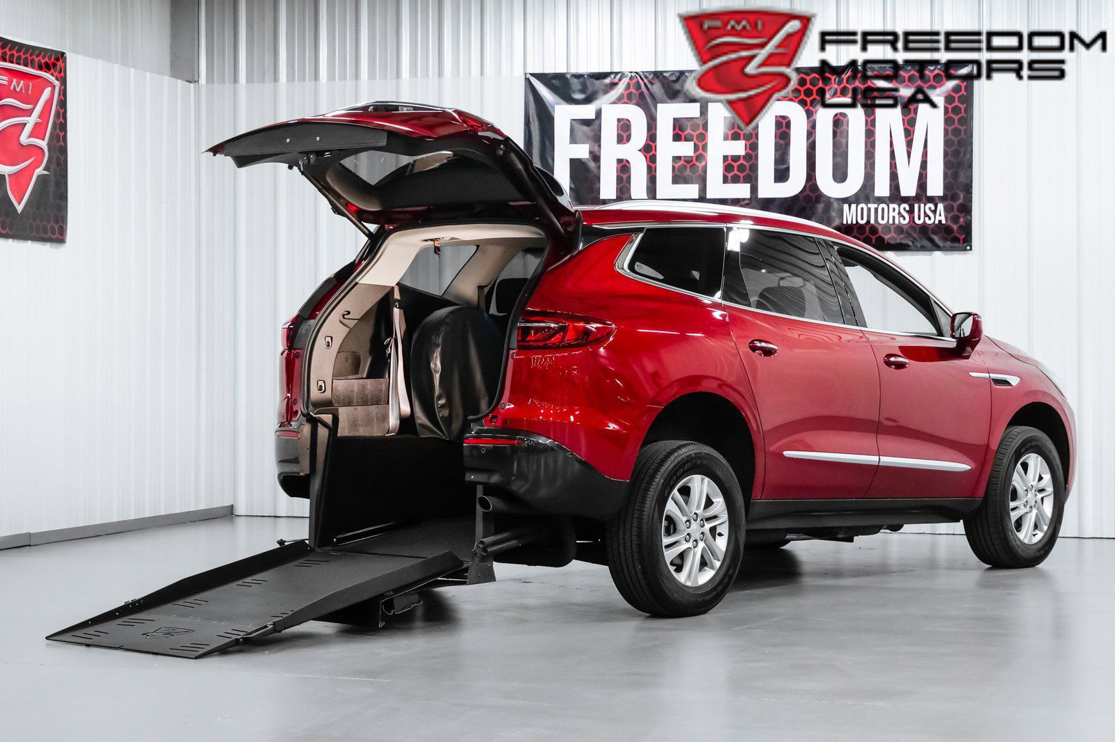 SUV Wheelchair Accessible Vehicle 28619 Freedom Motors USA Gas 