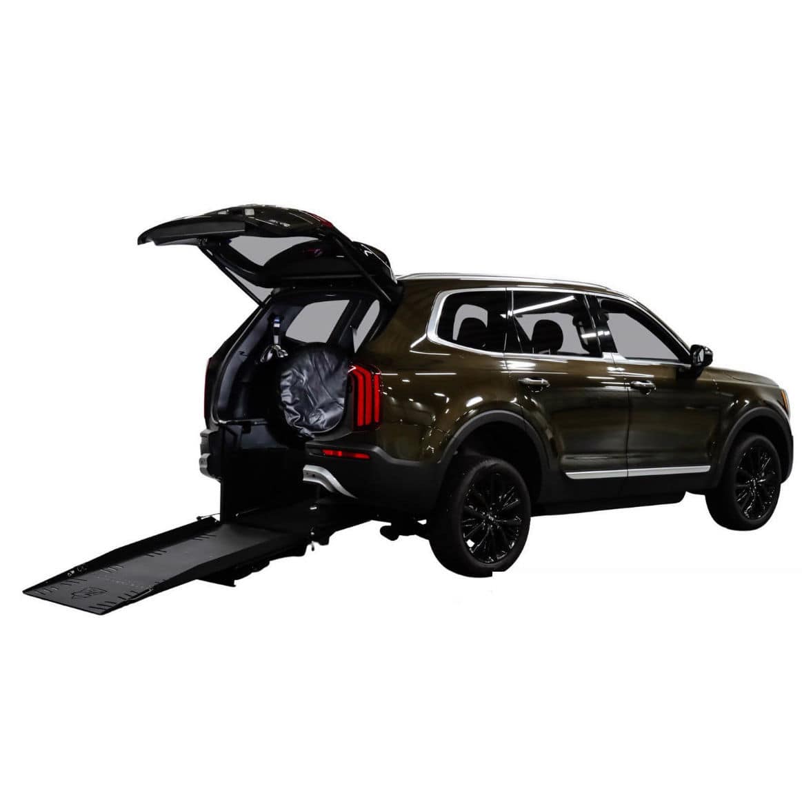 SUV wheelchair accessible vehicle 28836 Freedom Motors USA rearentry