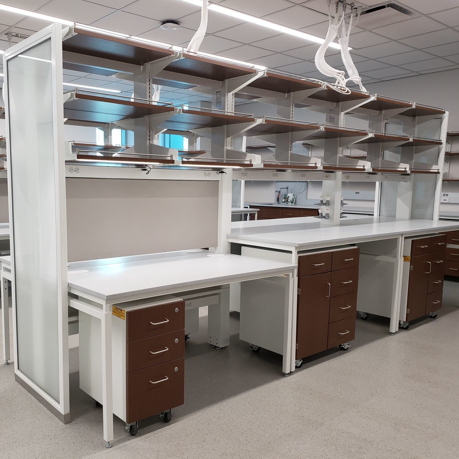 Stainless steel laboratory bench Optima™ 3100 Mott Manufacturing