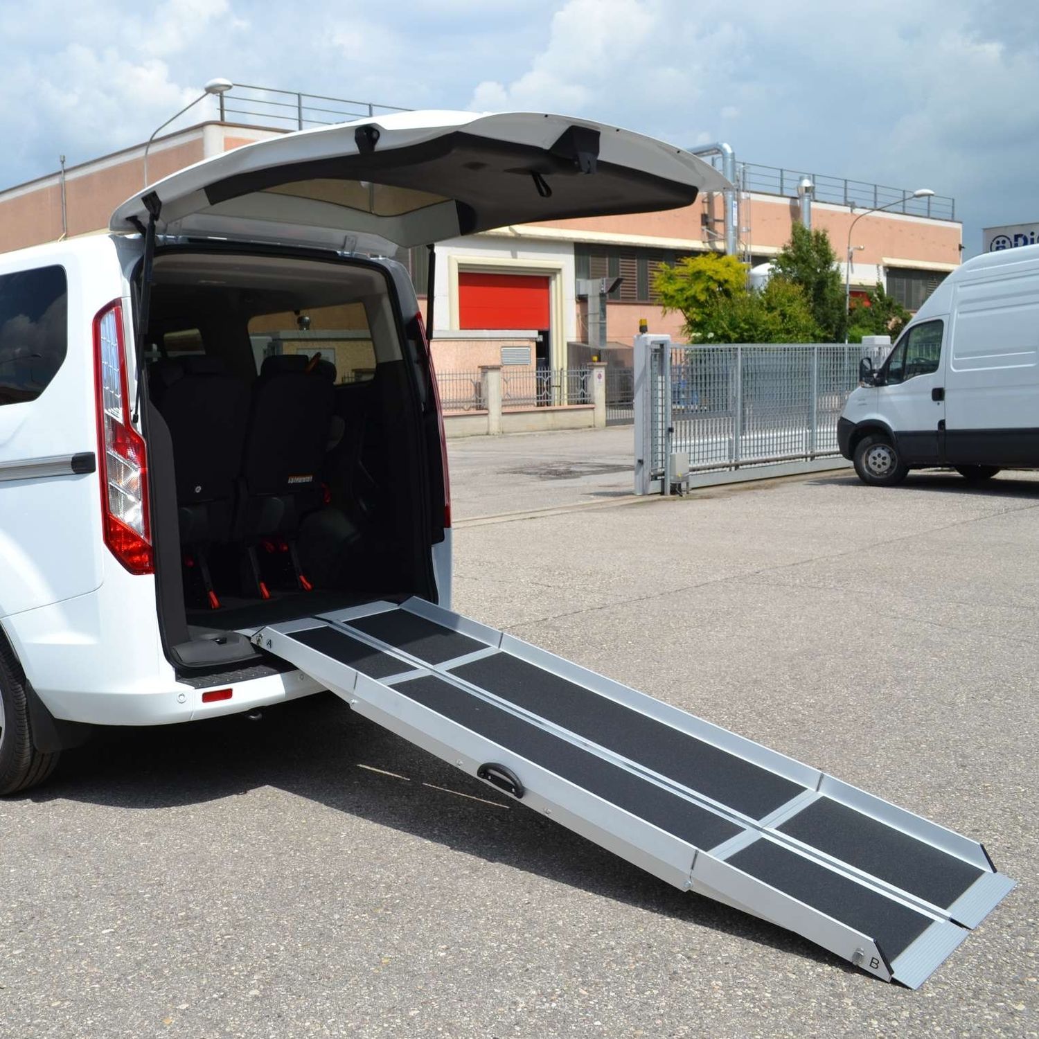 Car wheelchair ramp RP series Mariani Lift System vehiclemounted
