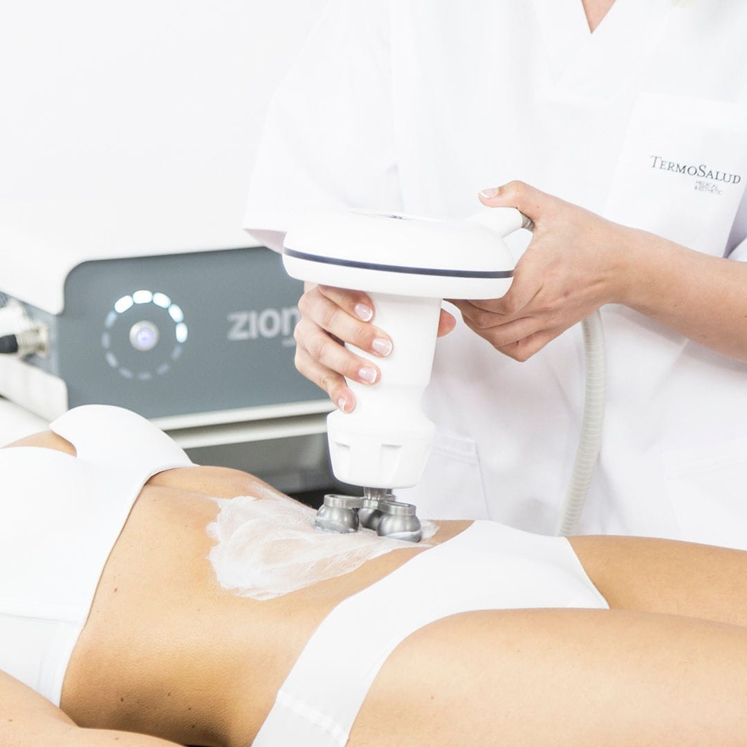 値下げ！BIONIC RF 美容機器 Amazon.co.jp: 美顔器【最新エステ技術】RF美顔器 1台6役 ラジオ波