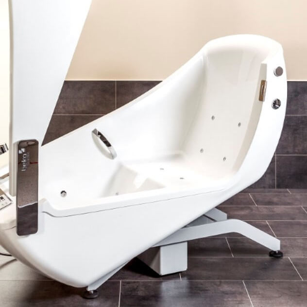 Electric medical bathtub Motion E Astor Bannerman heightadjustable