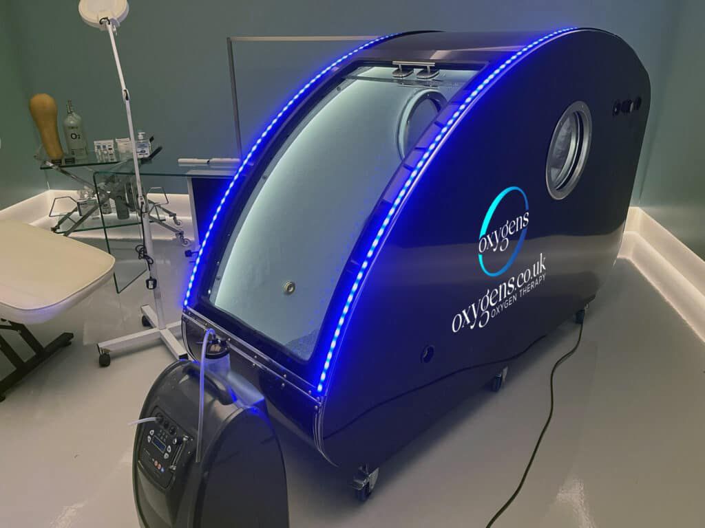 Medical isolation chamber Oxygens for wheelchairs / compact