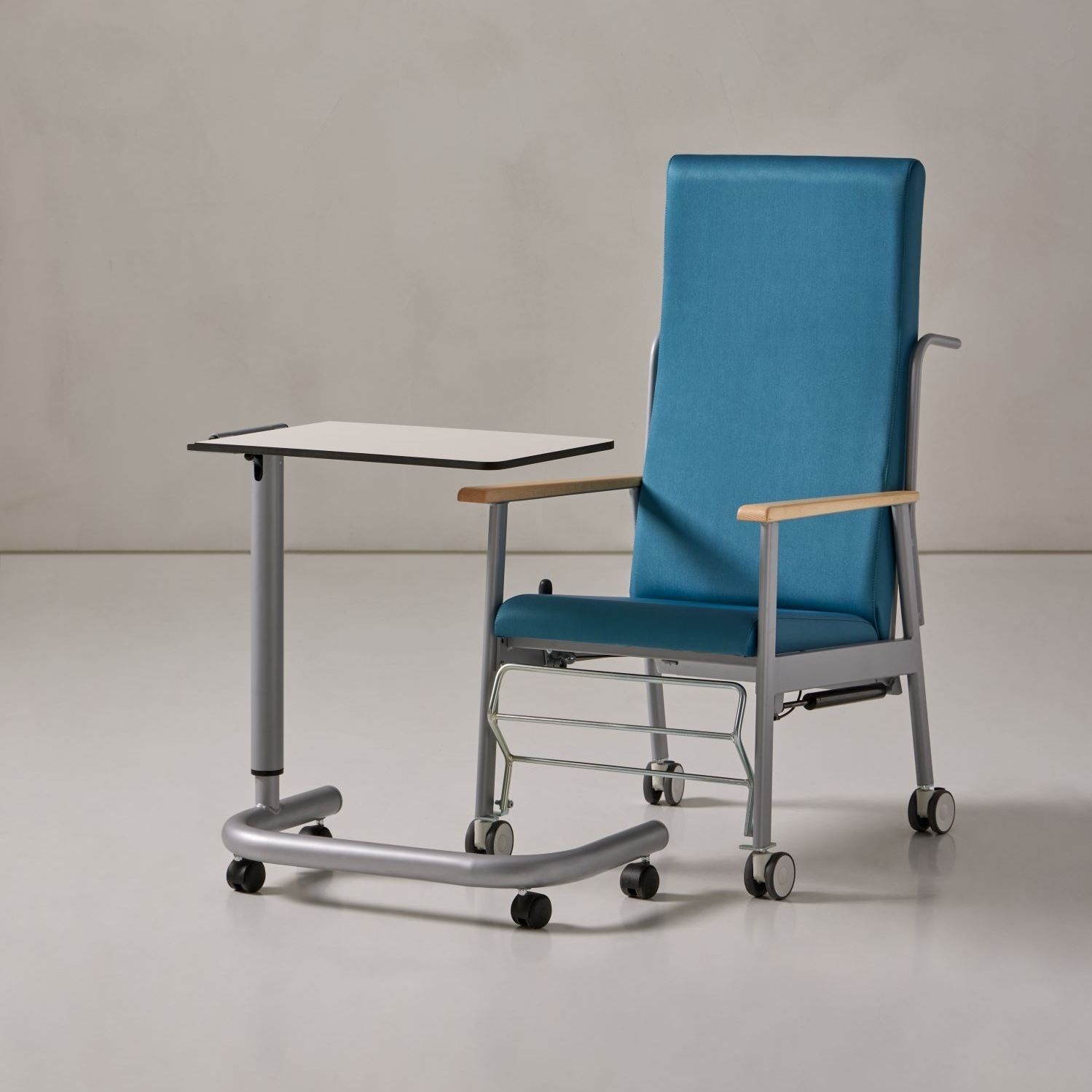 Hydraulic overbed table MUL0001AL SENIORCARE on casters / height
