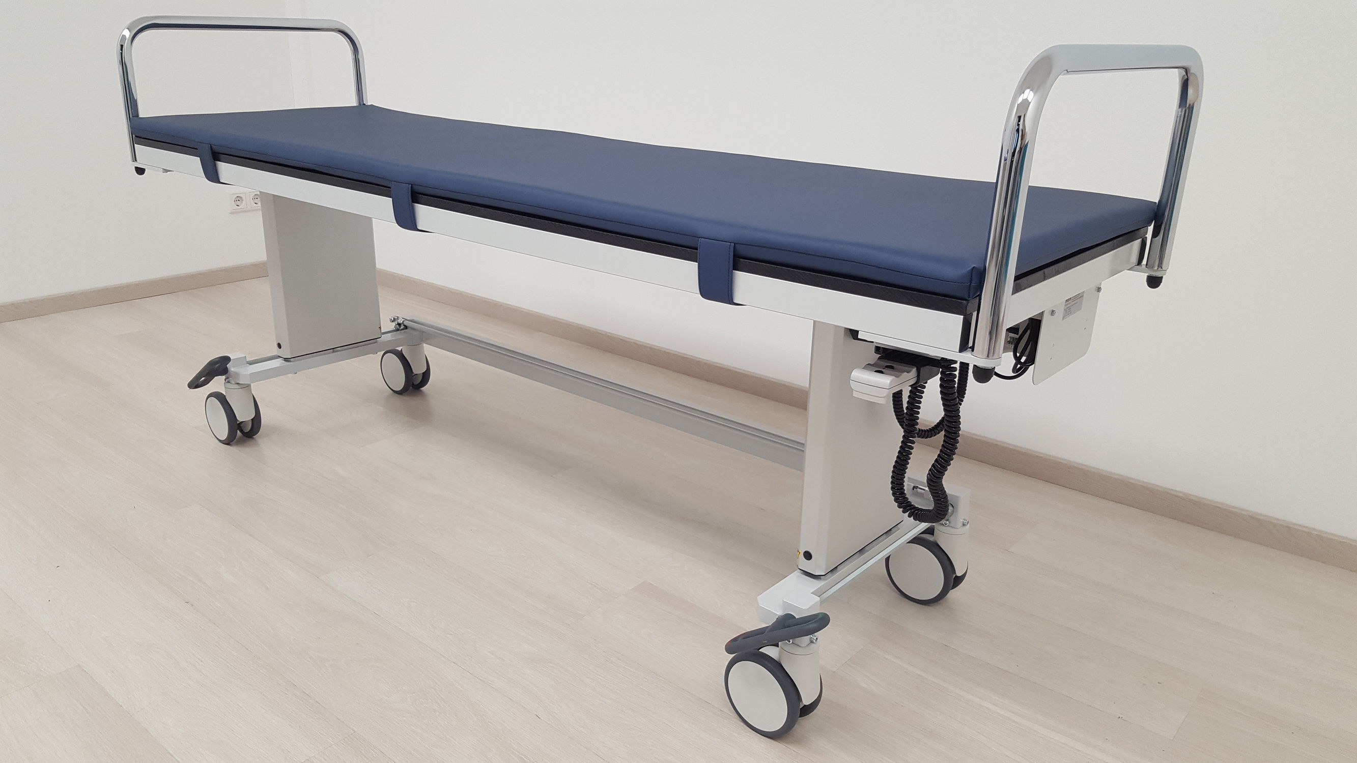 Mobile Xray table AGAPOWERLIFT AGA Sanitätsartikel heightadjustable