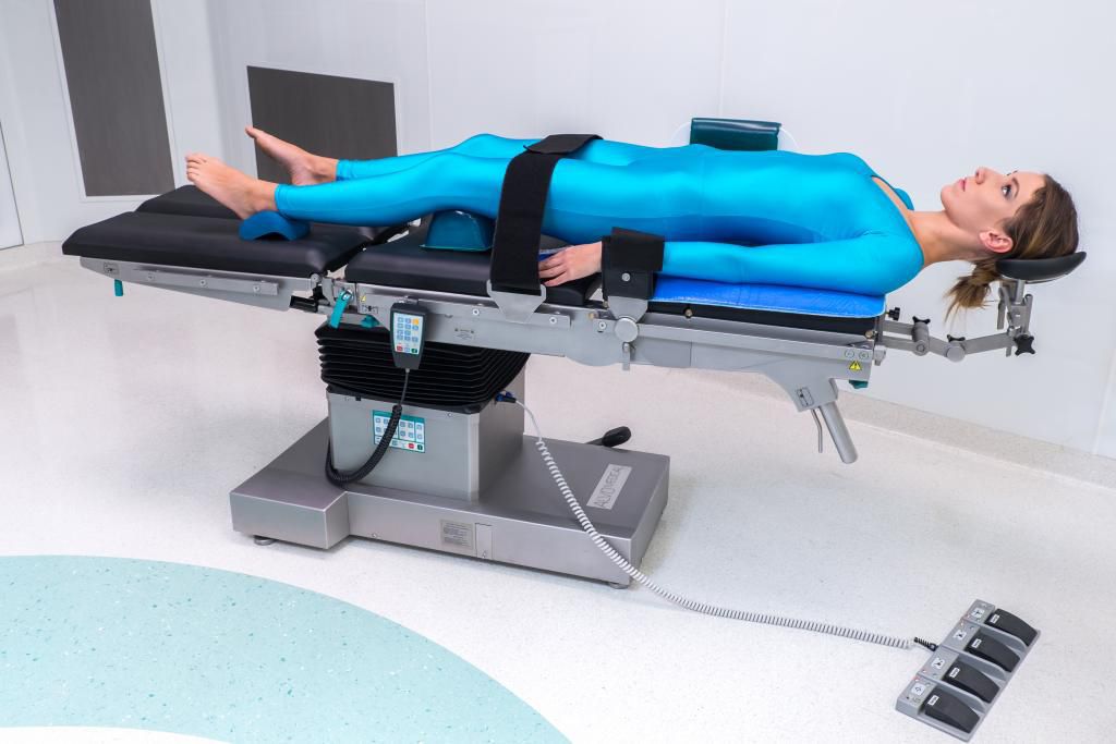 Universal operating table 404 ALVO Serenada ALVO Medical electrohydraulic