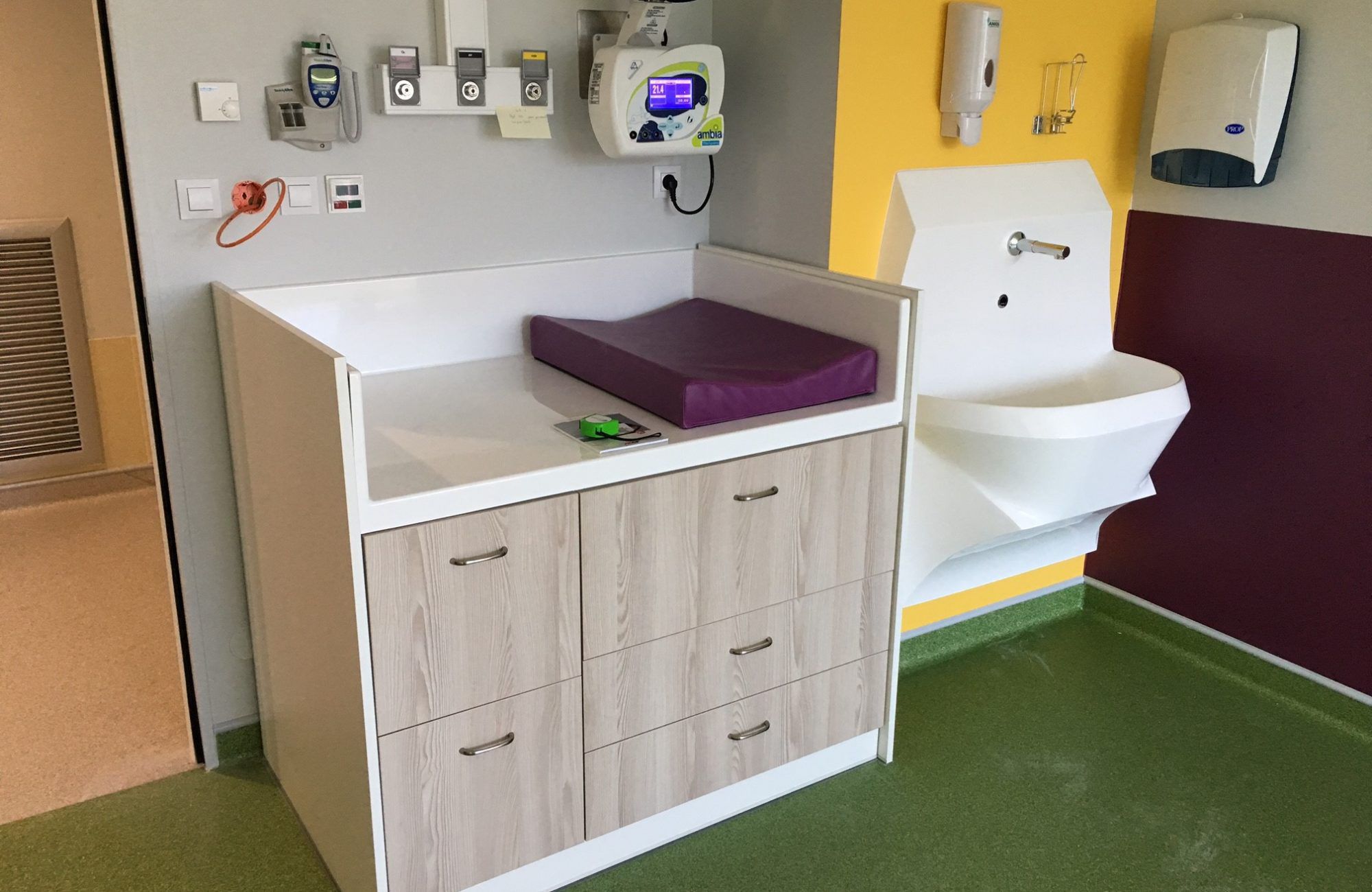 changing table with sink