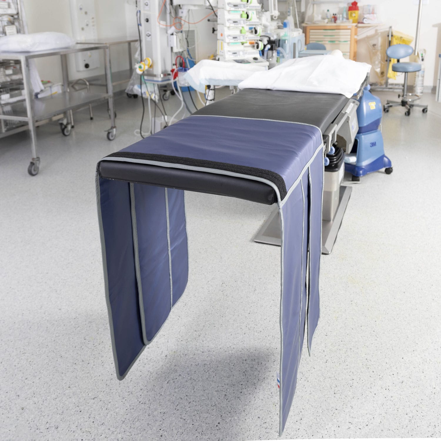 Xray radiation shielding curtain Bavolet Promega examination tablemounted / 0.50 mm