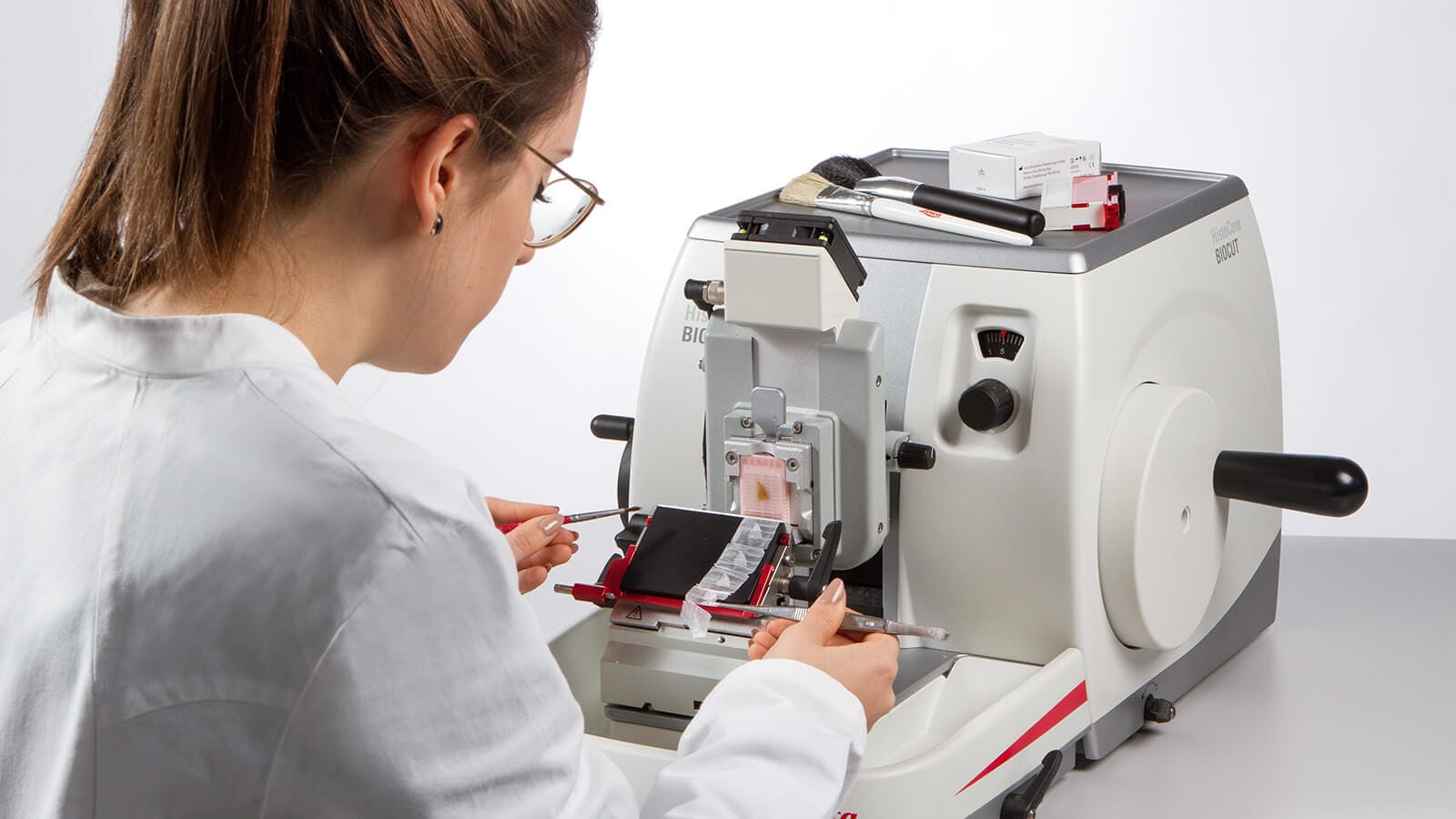 Rotary microtome HistoCore BIOCUT Leica Biosystems manual