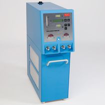 Medical mattress heating and cooling unit