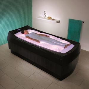 floating bed with chromotherapy lamps