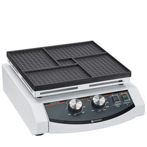 vibrating laboratory shaker