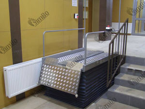 wheelchair lifting platform