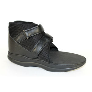 rigid sole post-operative shoes / adult
