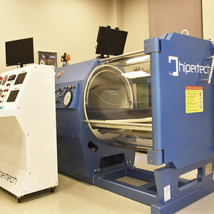 oxygen therapy hyperbaric chamber