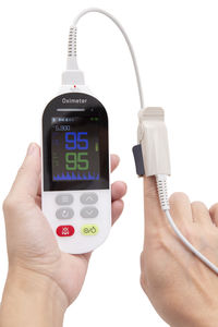 hand-held pulse oximeter