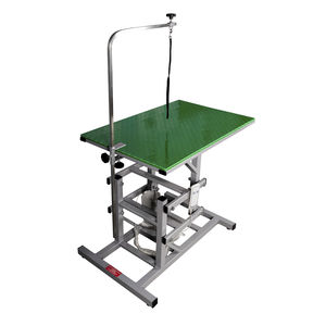 height-adjustable grooming table