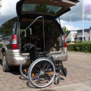 car wheelchair hoist