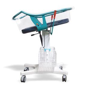 height-adjustable hospital bassinet 1