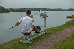 center-pull rowing machine