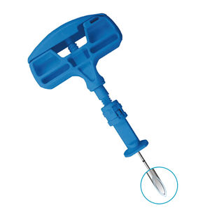 bone marrow aspiration needle