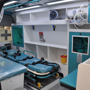 van ambulance / type C / type B