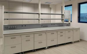 histopathology laboratory bench