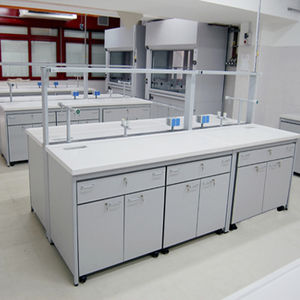 histopathology laboratory bench