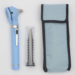 adult otoscope 1